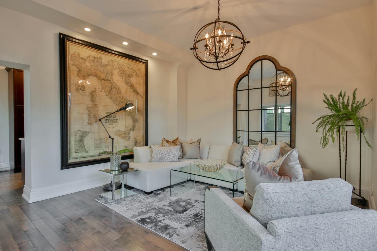 Sofa putih dan sofa putih